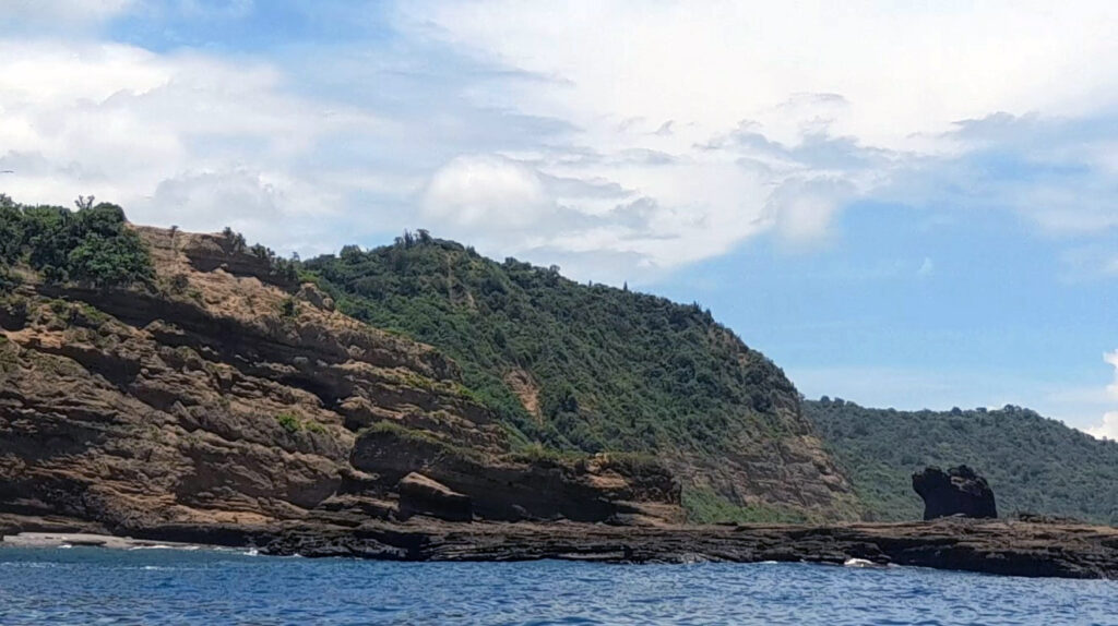 Roca Tortuga, formación rocósea en los alrededores de la isla de Salango, Manabí, Ecuador
