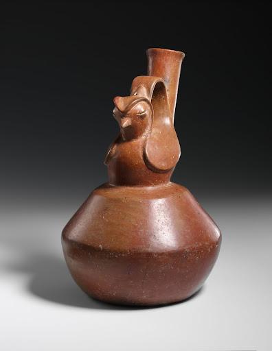 Botella silbato de cerámica de la cultura Chorrera