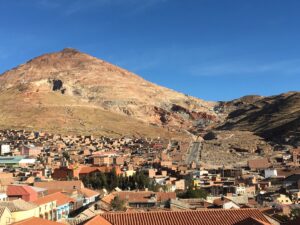 La mita, los obrajes y la economía colonial
