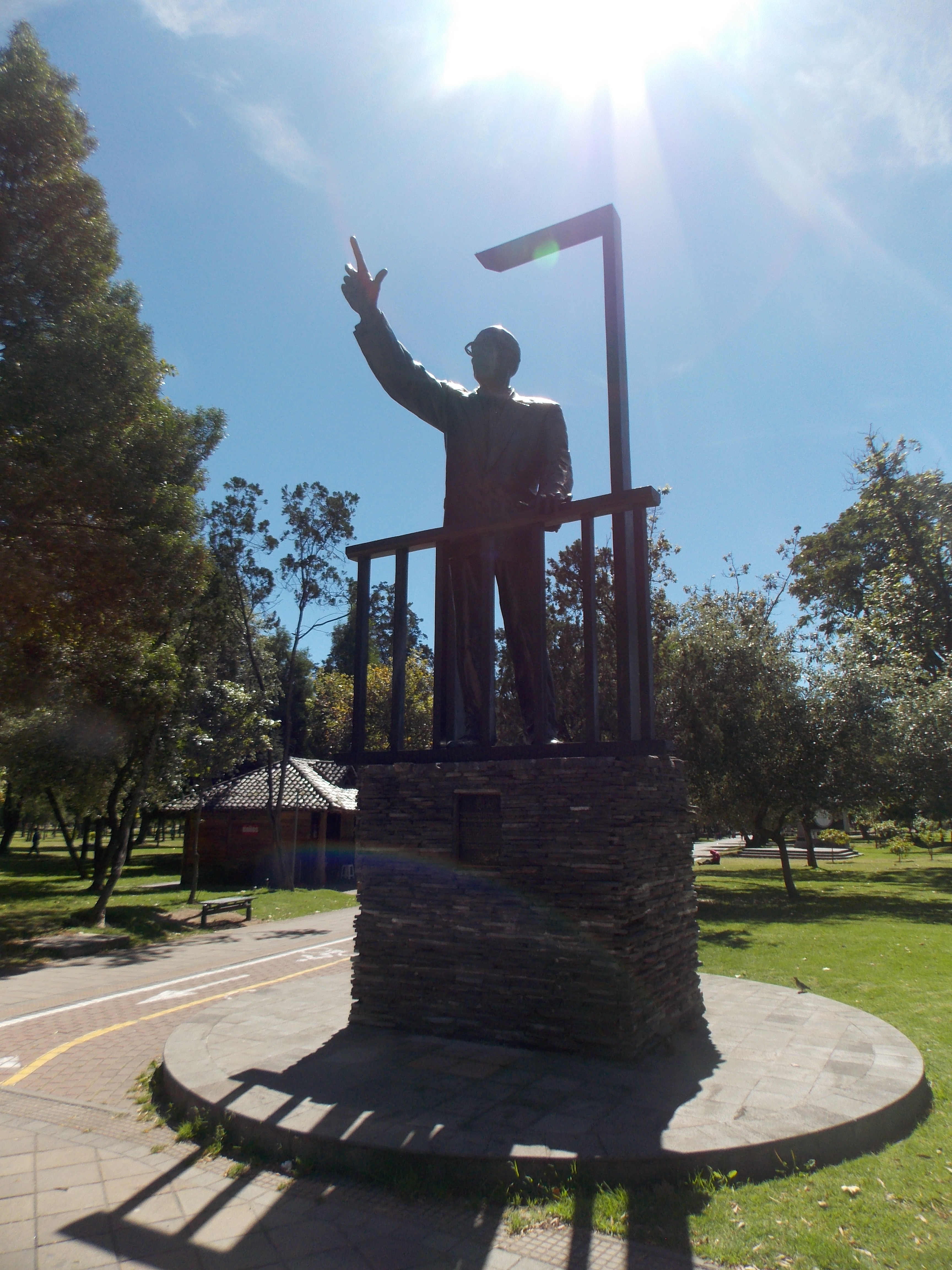 Monumento a José María Velasco Ibarra