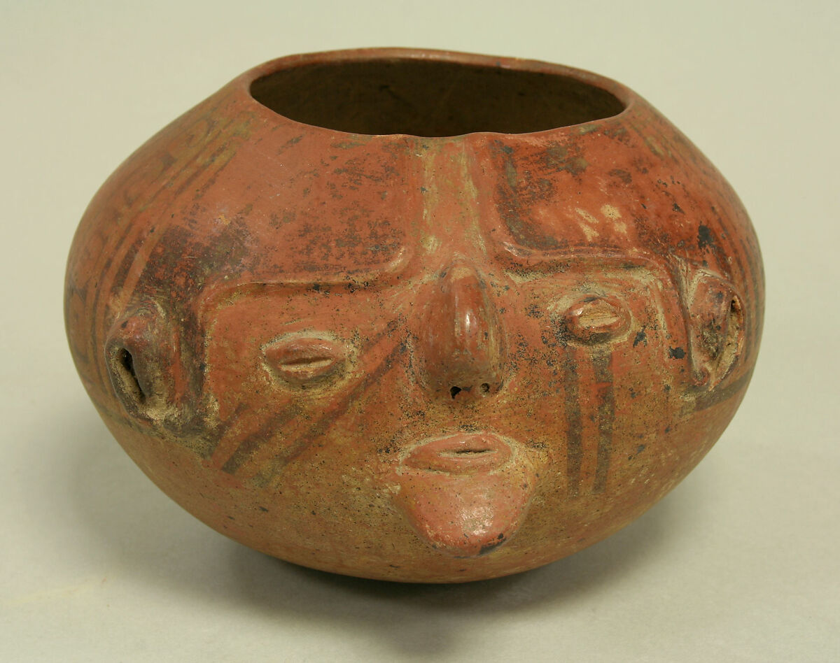 Cuenco con rostro de la cultura Puruhá, siglos VI al XVI, conservado en el Metropolitan Museum of Art