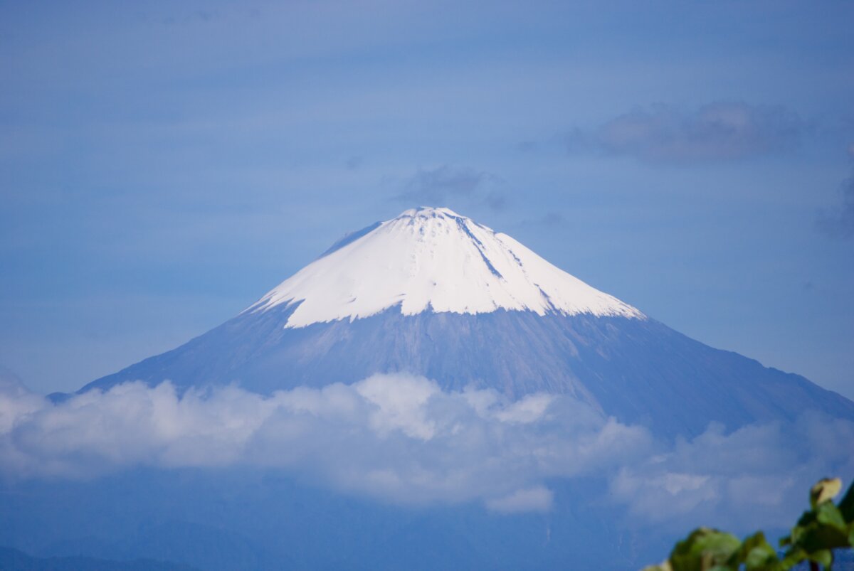 Volcán Sangay visto desde Macas, en la provincia de Morona Santiago